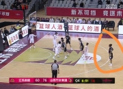 爱游戏体育入口-包含常规赛谢幕战精彩纷呈，豪强对决掀起球迷狂热的词条